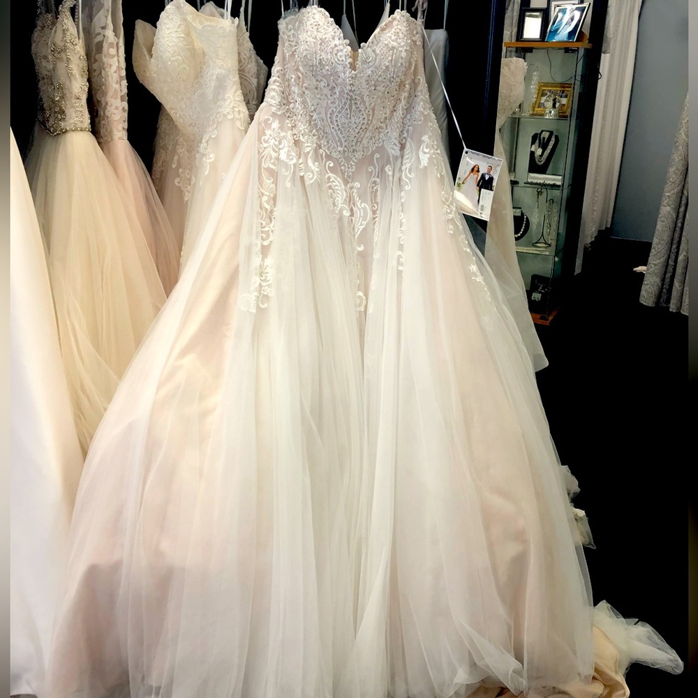 Stella York wedding Dress.
